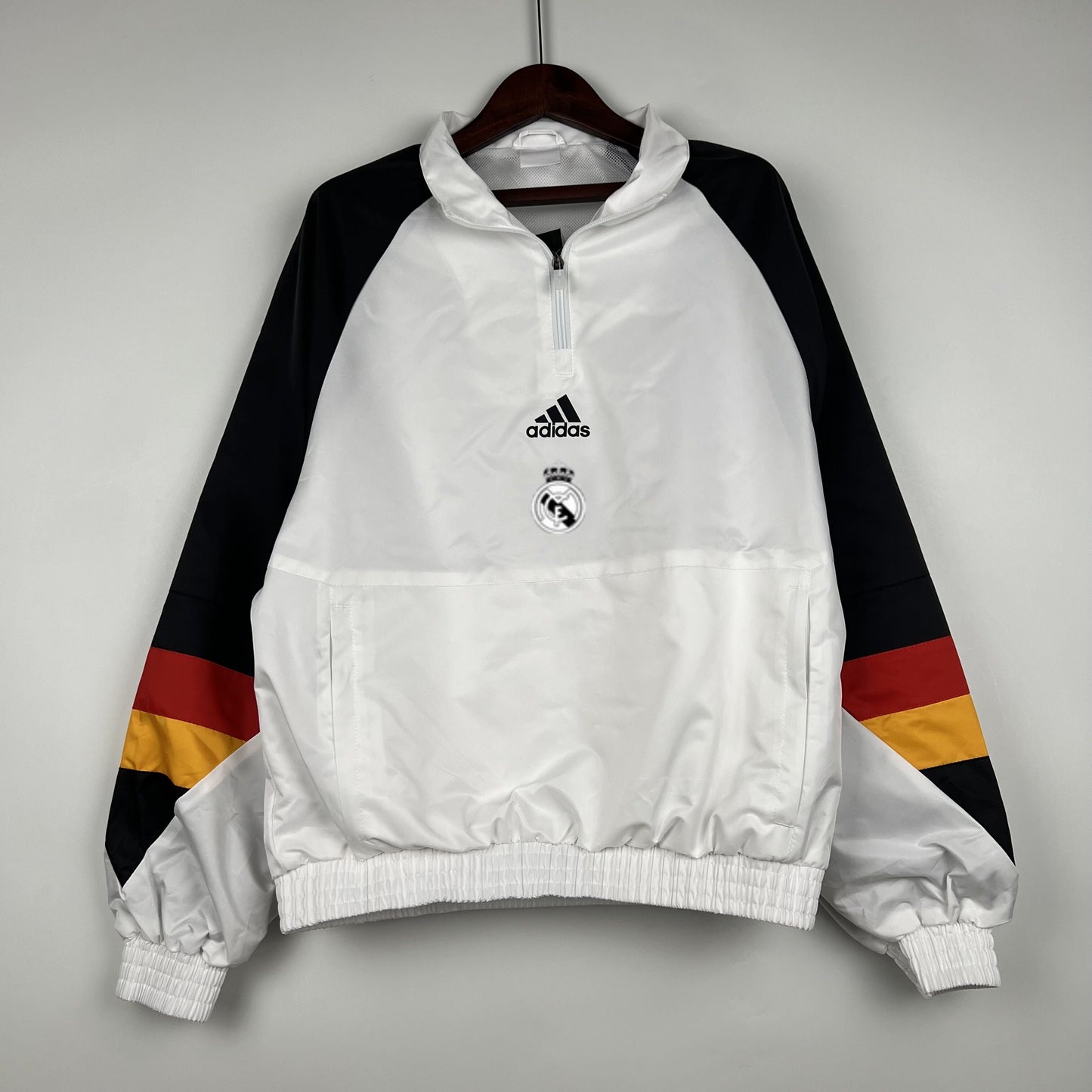 WINDBREAKER REAL MADRID VIII 23/24