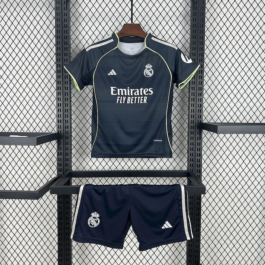 Kit Enfant Real Madrid Extérieur 25/26