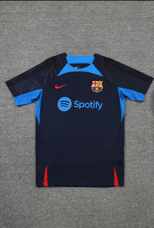 22/23 BARCELONA TRAINING