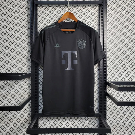 23/24 BAYERN MUNICH ALL BLACK